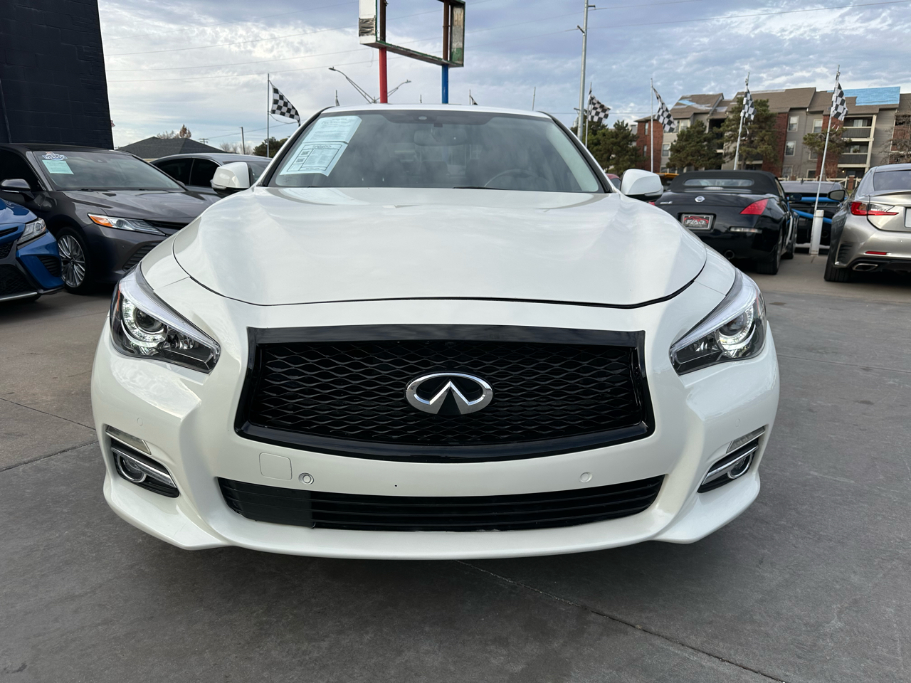 Infiniti Q50 4dr Sdn 2.0t Premium RWD 2016
