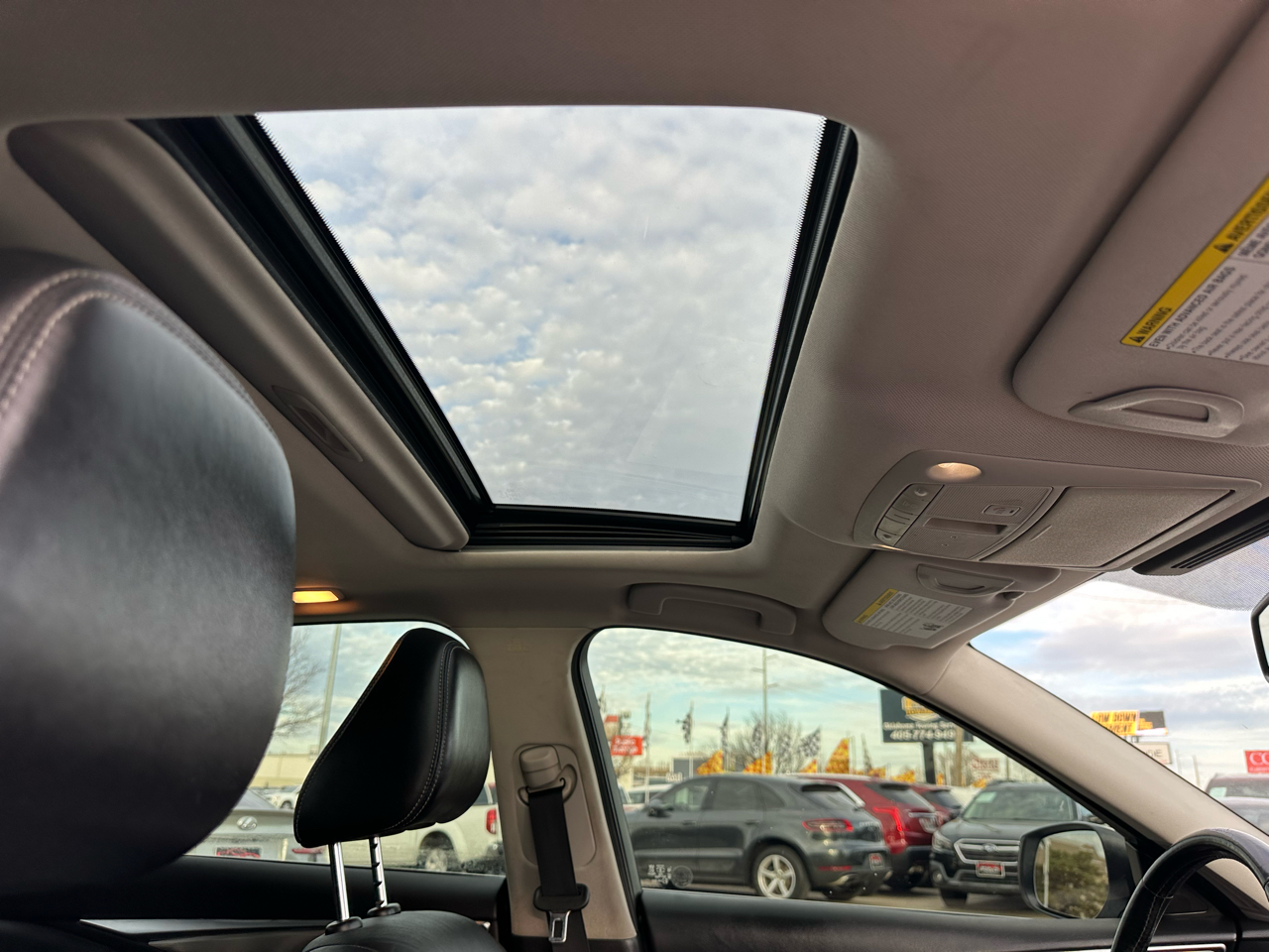 Infiniti Q50 4dr Sdn 2.0t Premium RWD 2016