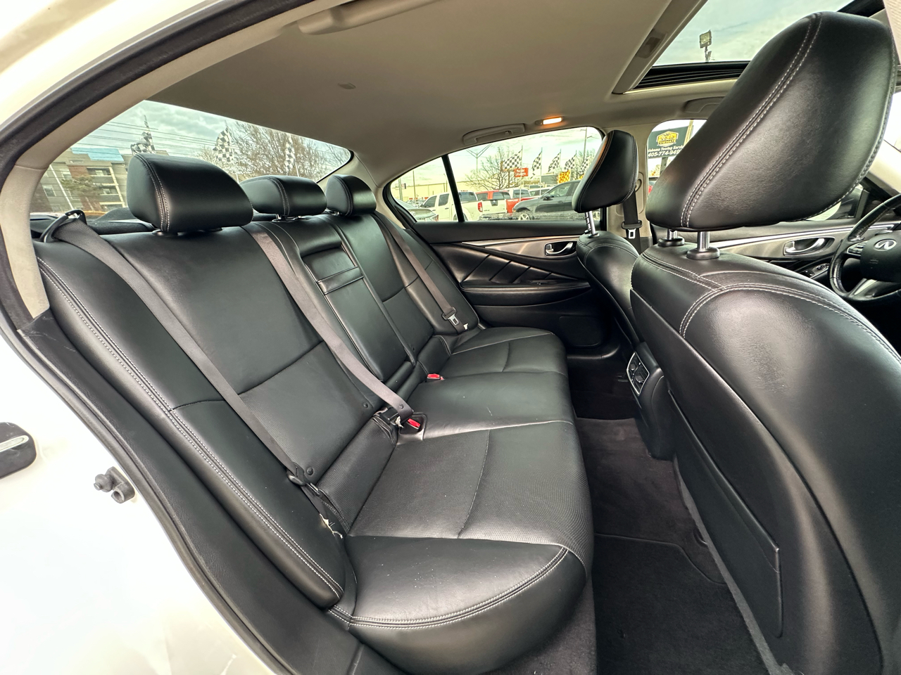 Infiniti Q50 4dr Sdn 2.0t Premium RWD 2016