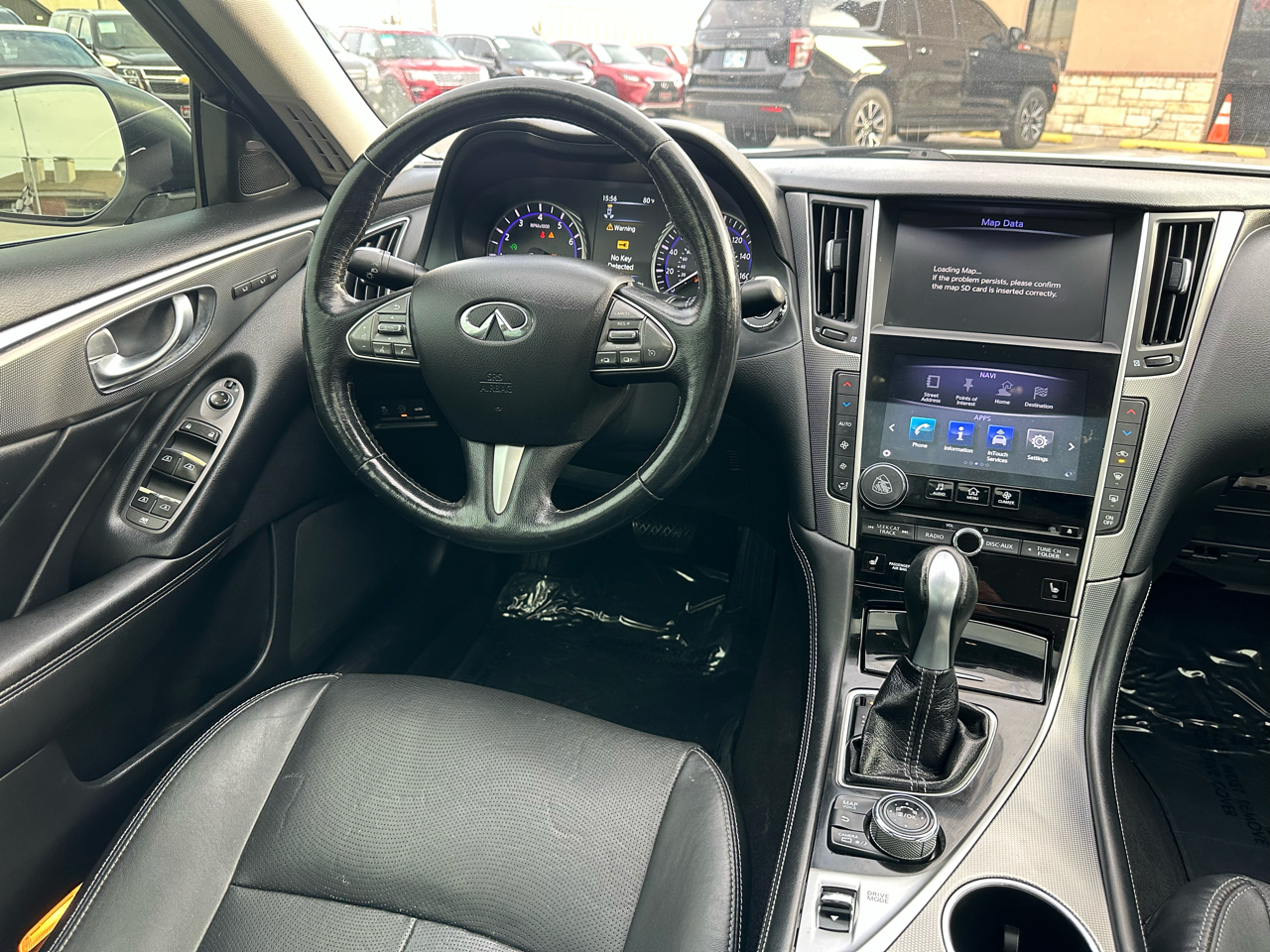 Infiniti Q50 4dr Sdn 2.0t Premium RWD 2016