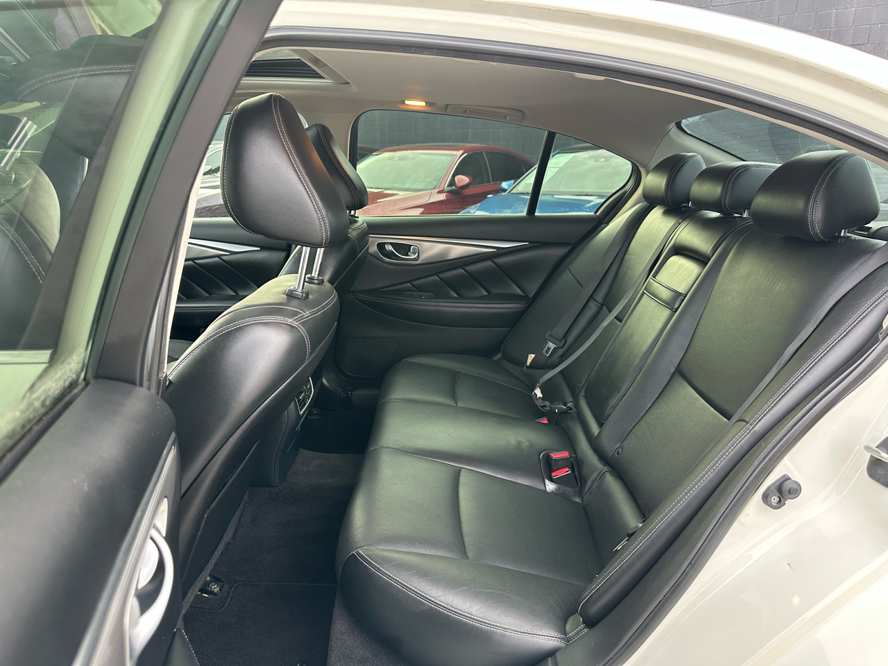 Infiniti Q50 4dr Sdn 2.0t Premium RWD 2016