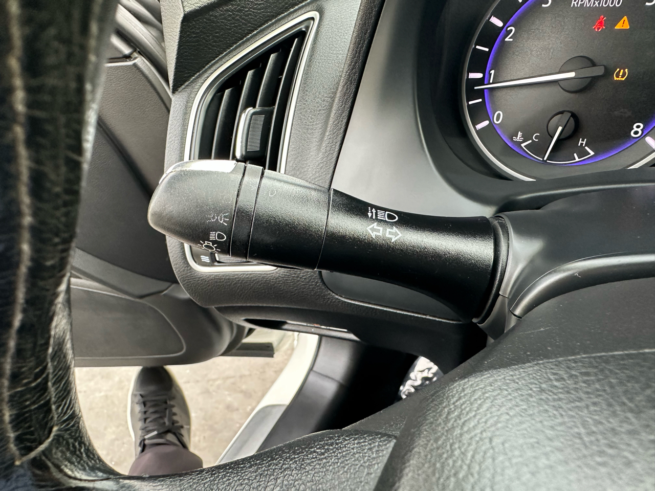 Infiniti Q50 4dr Sdn 2.0t Premium RWD 2016