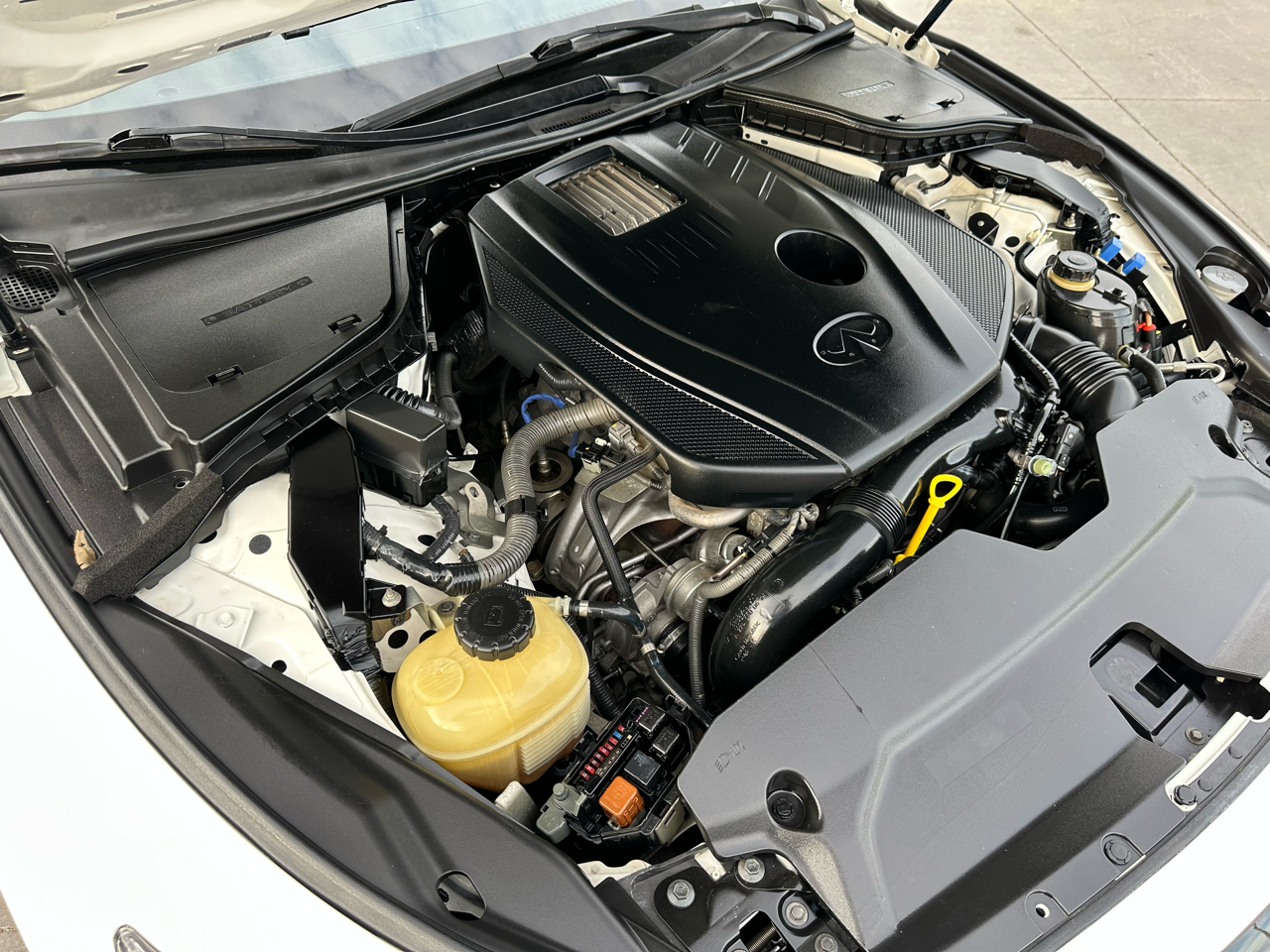 Infiniti Q50 4dr Sdn 2.0t Premium RWD 2016