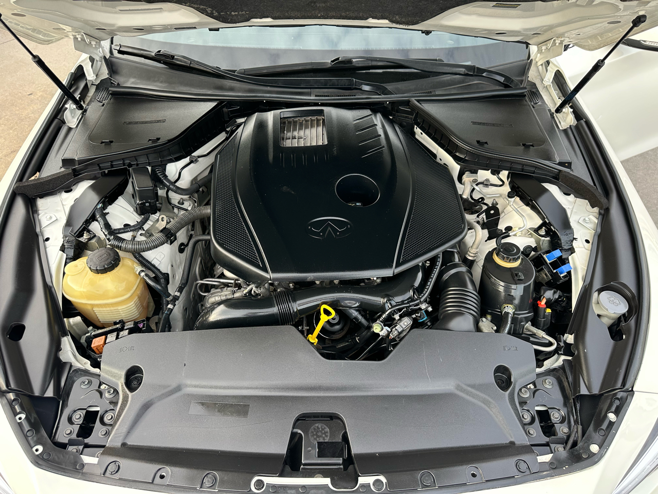 Infiniti Q50 4dr Sdn 2.0t Premium RWD 2016