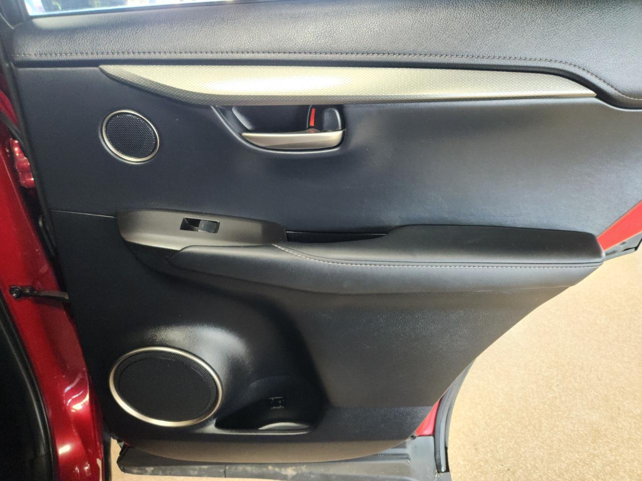 Lexus NX 200t FWD 4dr 2016