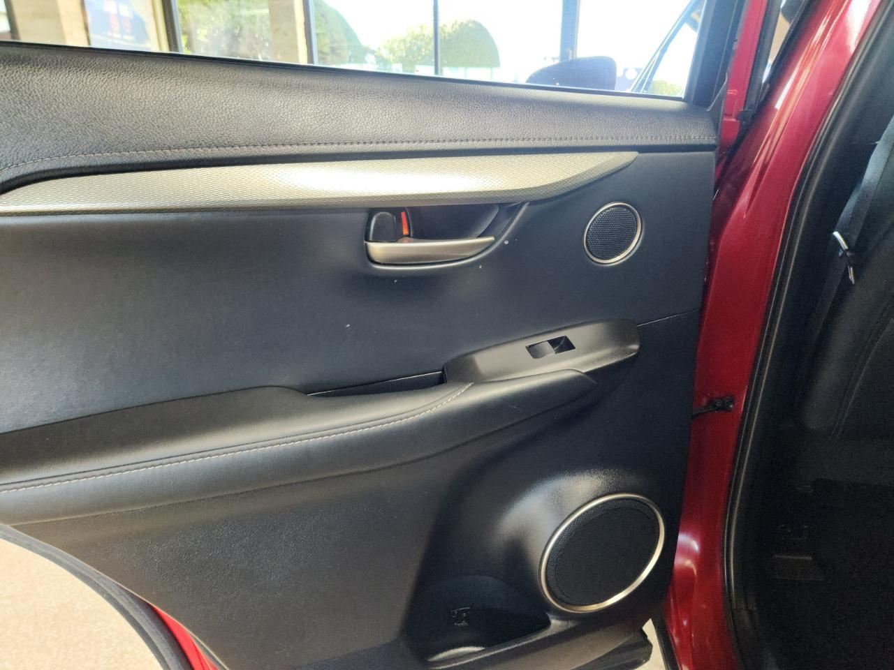 Lexus NX 200t FWD 4dr 2016