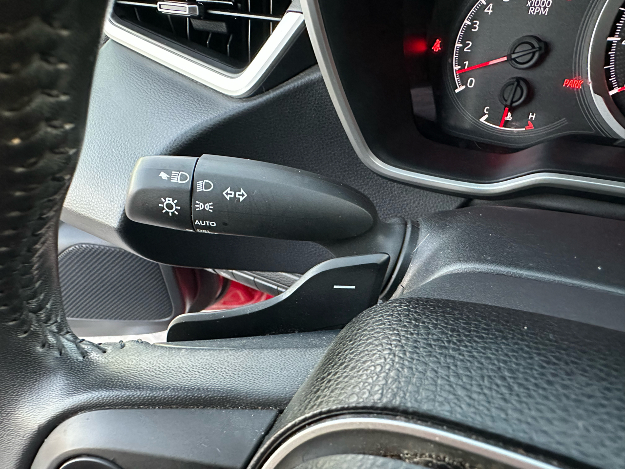 Toyota Corolla Hatchback SE CVT (Natl) 2022