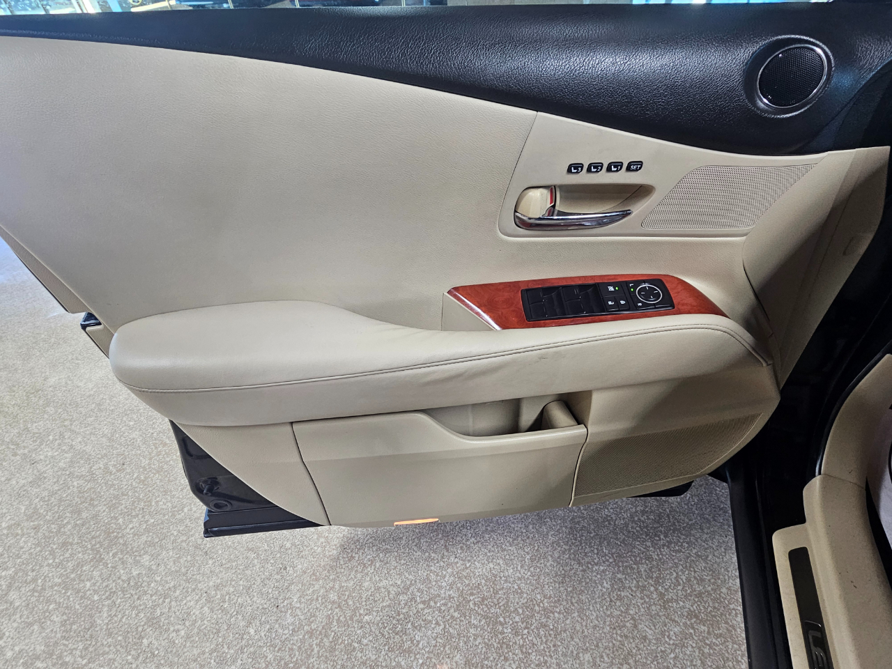 Lexus RX 350 FWD 4dr 2012