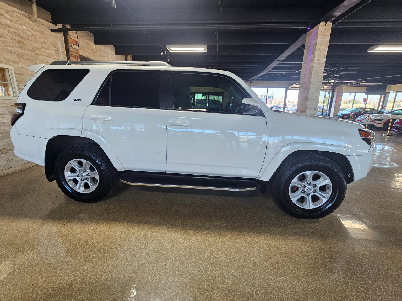 Toyota 4Runner RWD 4dr V6 SR5 (Natl) 2016