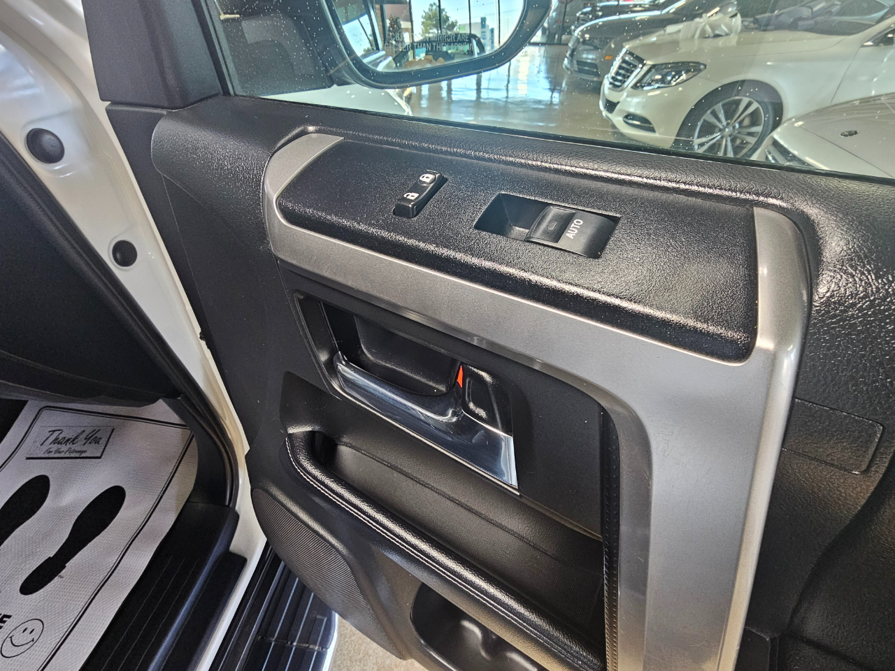 Toyota 4Runner RWD 4dr V6 SR5 (Natl) 2016