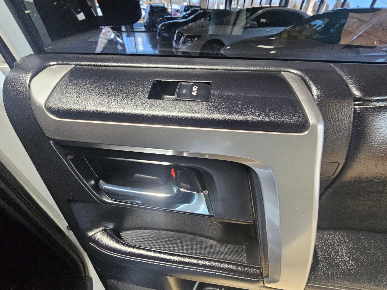 Toyota 4Runner RWD 4dr V6 SR5 (Natl) 2016