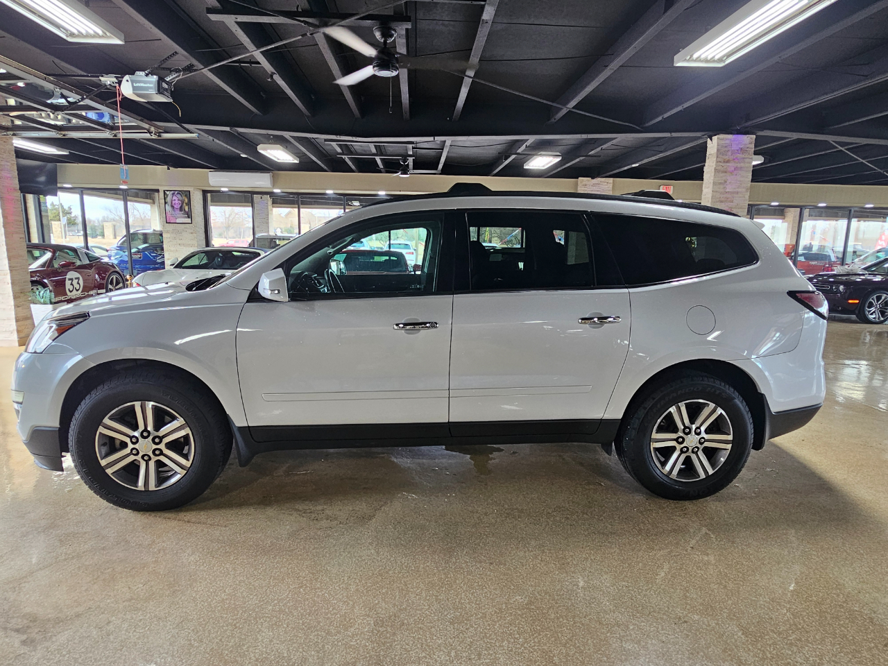 Chevrolet Traverse FWD 4dr LT w/1LT 2017