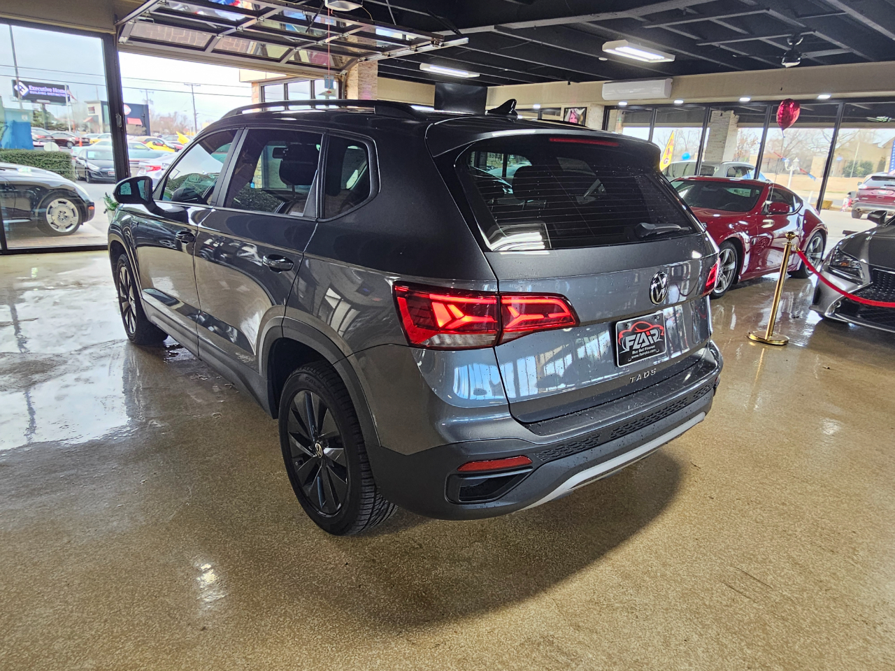 Volkswagen Taos S FWD 2022