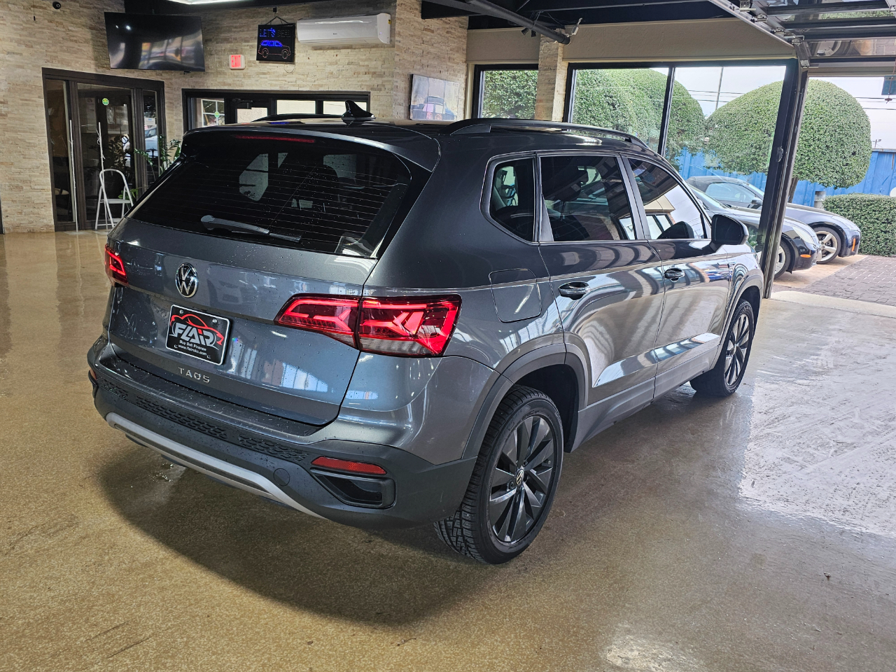 Volkswagen Taos S FWD 2022