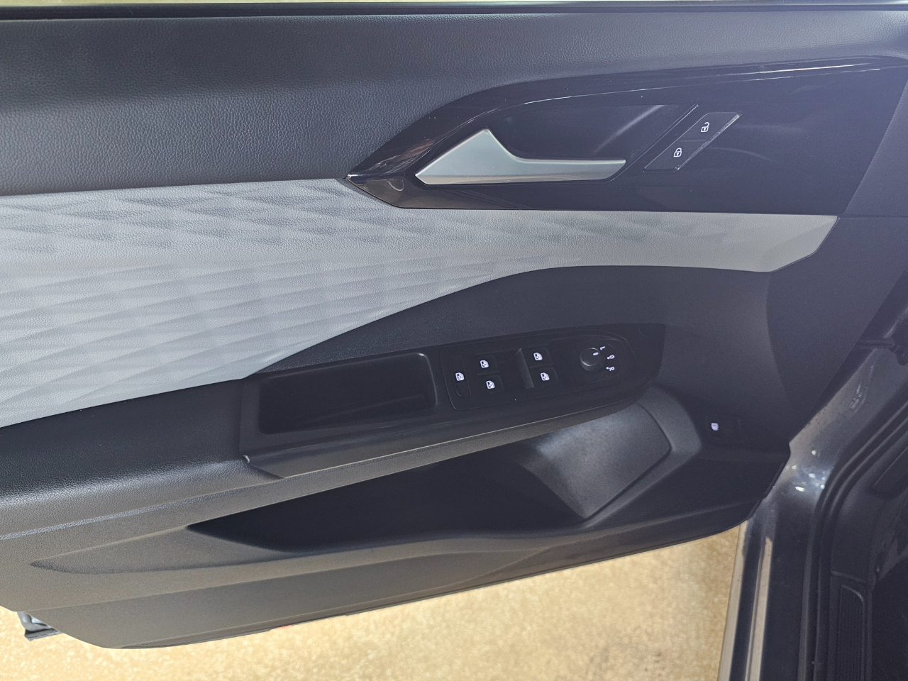 Volkswagen Taos S FWD 2022