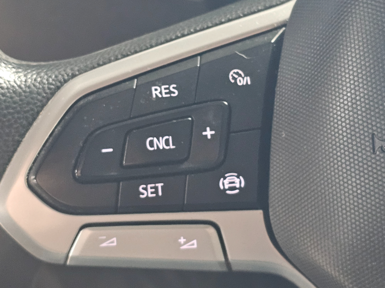 Volkswagen Taos S FWD 2022