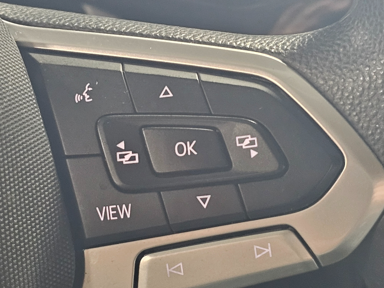 Volkswagen Taos S FWD 2022