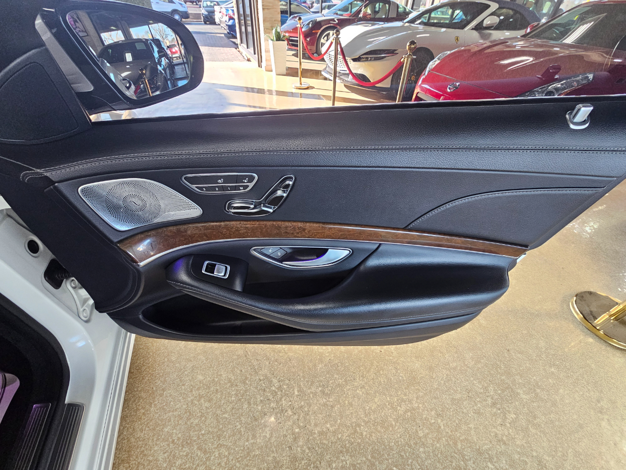 Mercedes-Benz S-Class 4dr Sdn S 550 4MATIC 2015