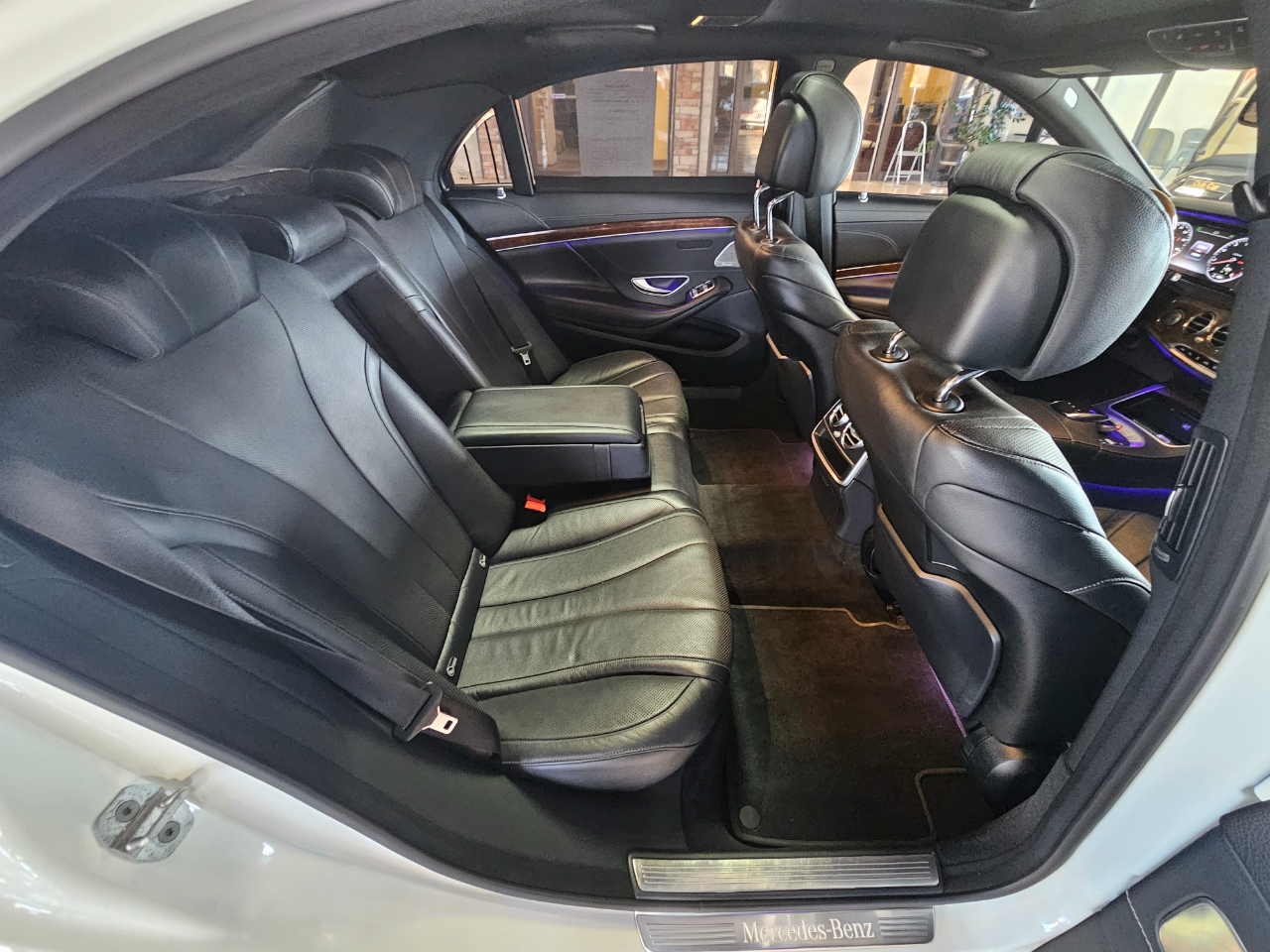 Mercedes-Benz S-Class 4dr Sdn S 550 4MATIC 2015