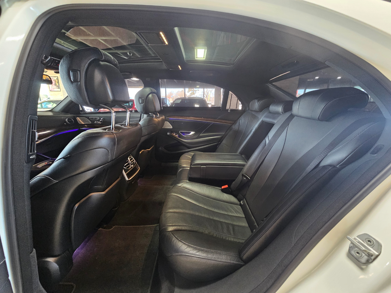 Mercedes-Benz S-Class 4dr Sdn S 550 4MATIC 2015