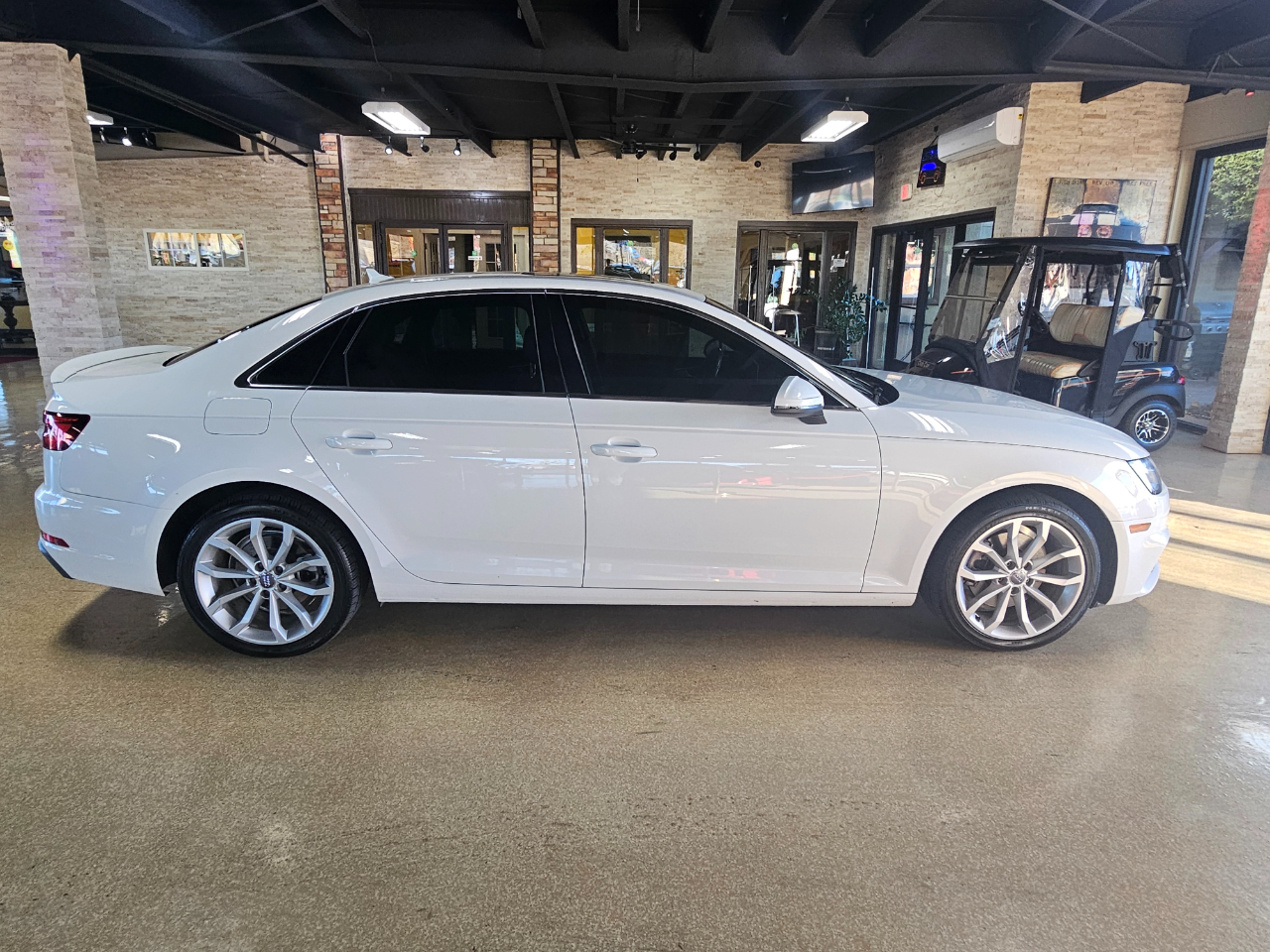 Audi A4 Titanium Premium 40 TFSI 2019