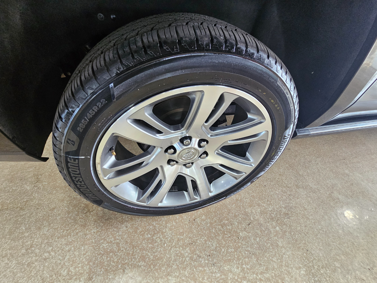 Cadillac Escalade ESV 4WD 4dr Premium 2015