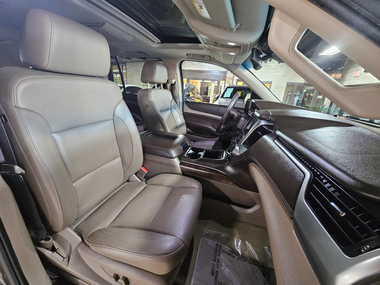 Chevrolet Suburban 2WD 4dr 1500 LT 2018