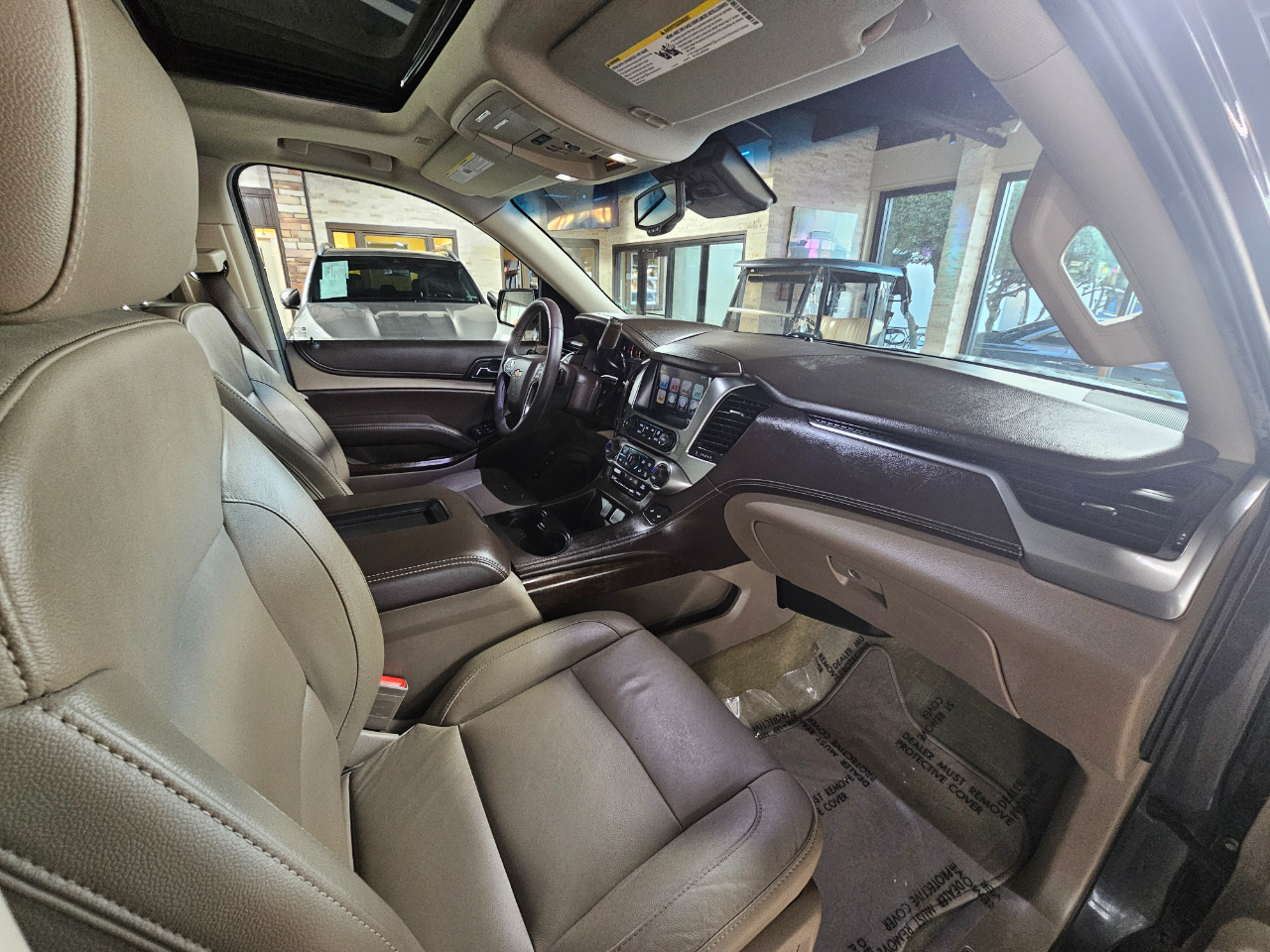 Chevrolet Suburban 2WD 4dr 1500 LT 2018
