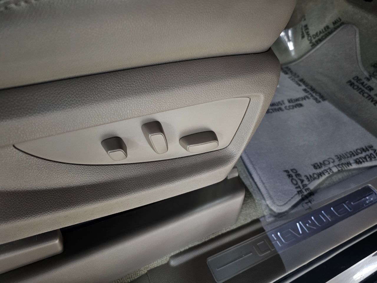 Chevrolet Suburban 2WD 4dr 1500 LT 2018