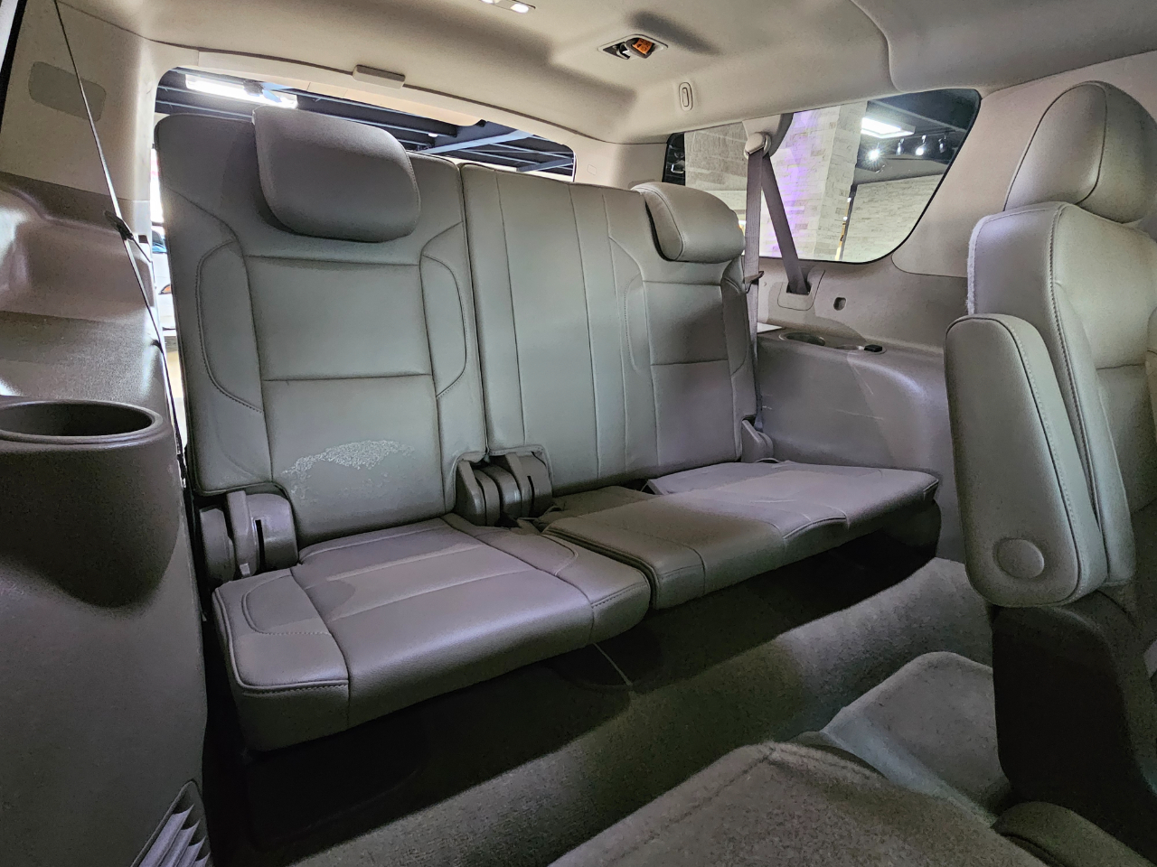 Chevrolet Suburban 2WD 4dr 1500 LT 2018