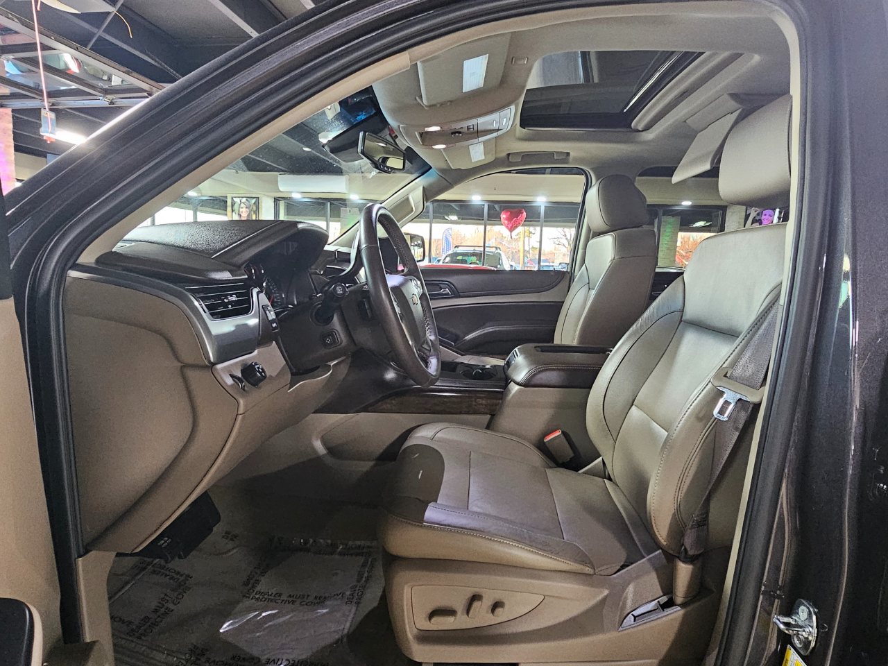 Chevrolet Suburban 2WD 4dr 1500 LT 2018
