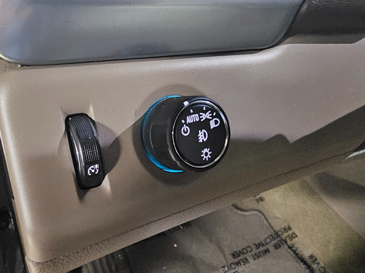 Chevrolet Suburban 2WD 4dr 1500 LT 2018