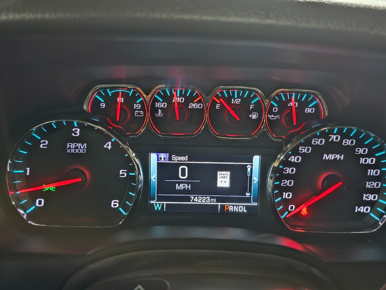 Chevrolet Suburban 2WD 4dr 1500 LT 2018