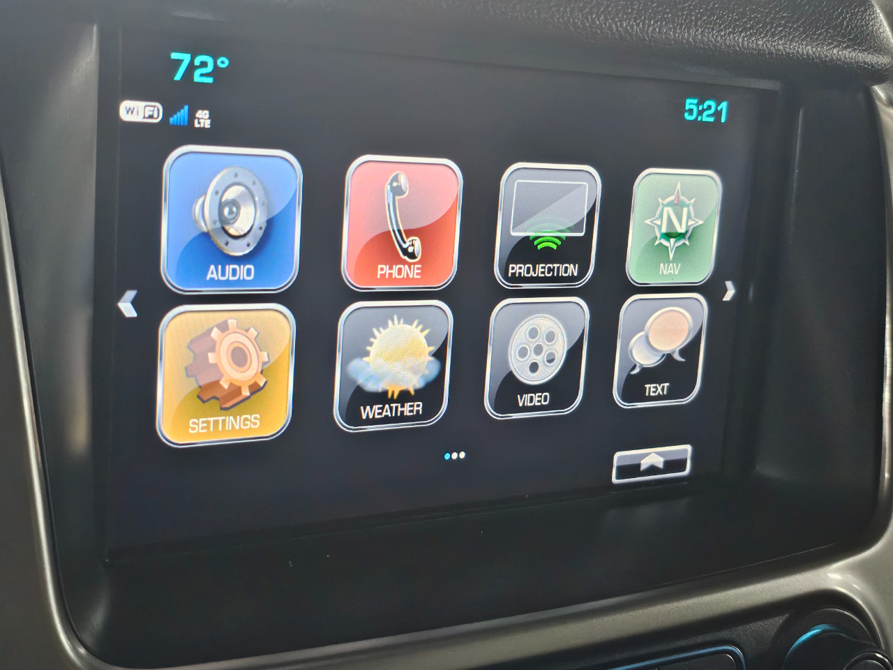 Chevrolet Suburban 2WD 4dr 1500 LT 2018