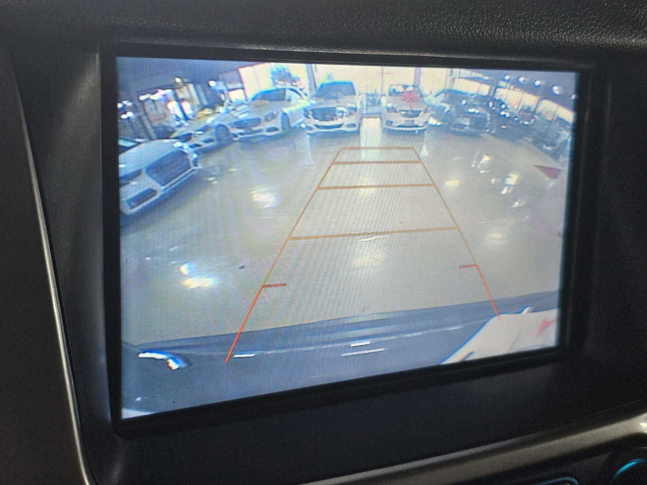 Chevrolet Suburban 2WD 4dr 1500 LT 2018