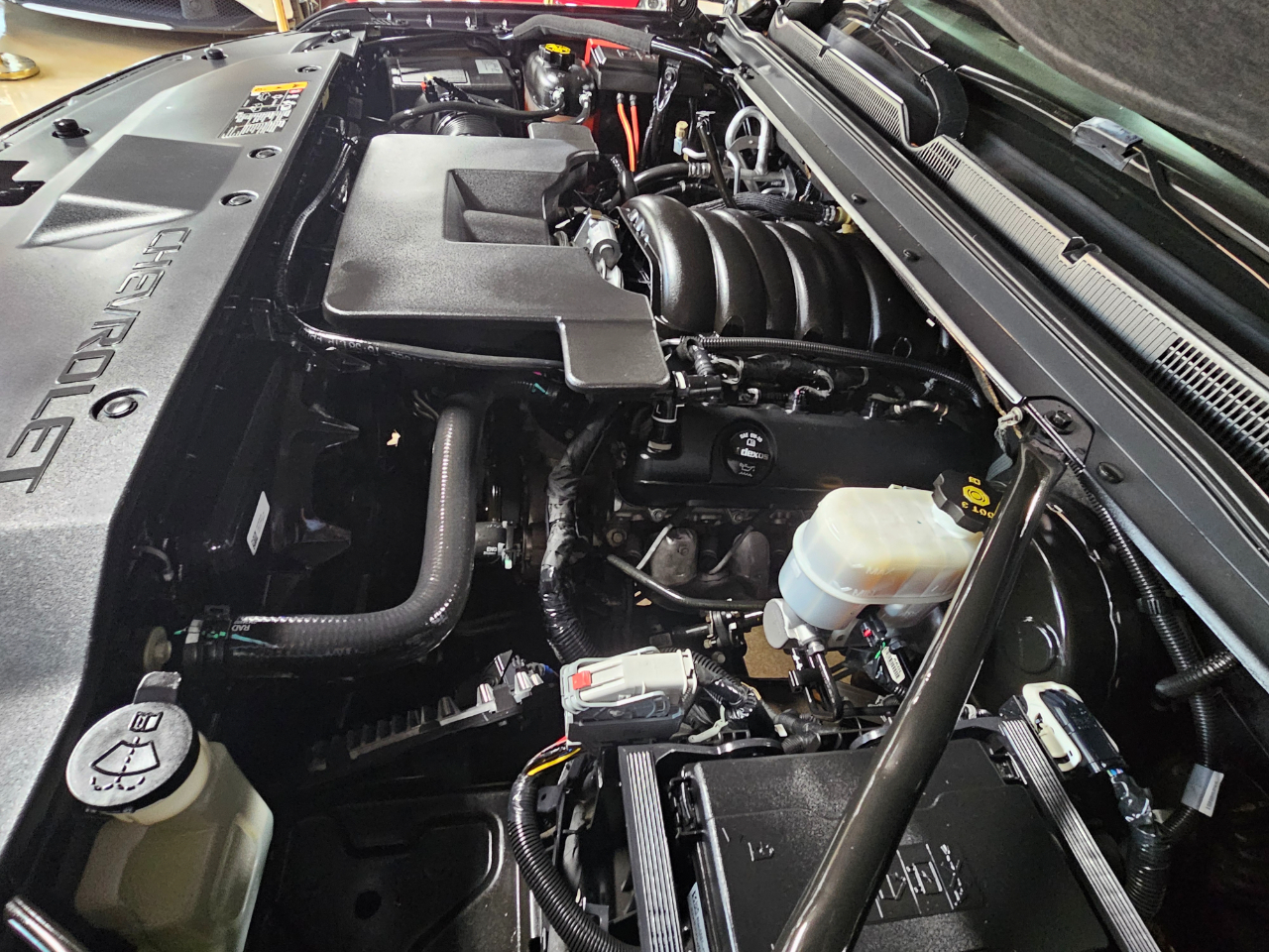 Chevrolet Suburban 2WD 4dr 1500 LT 2018