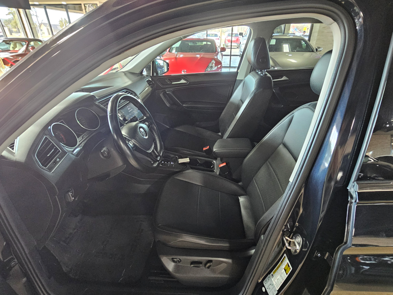 Volkswagen Tiguan 2.0T SE FWD 2019