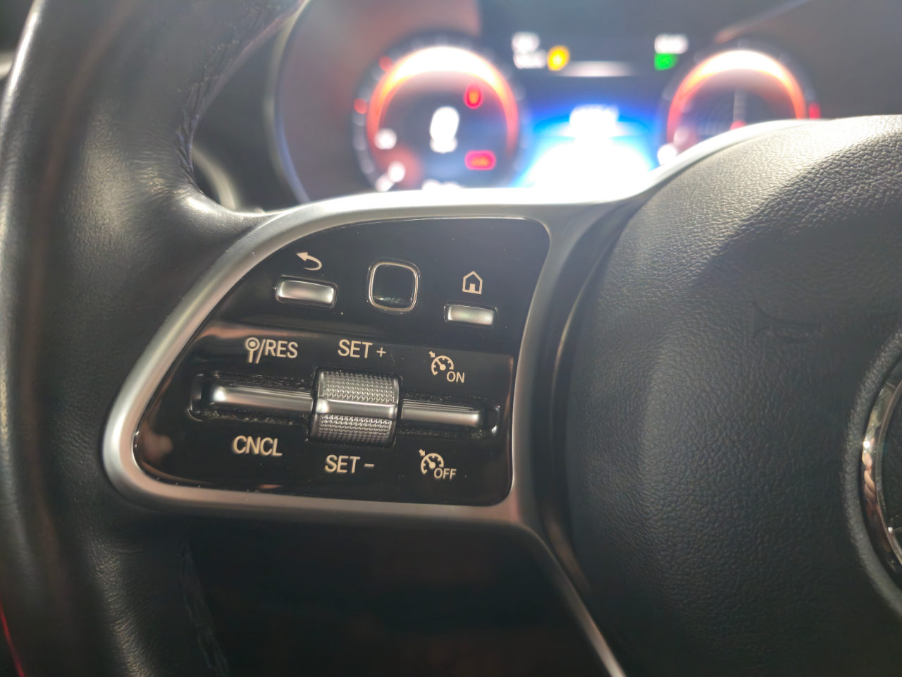 Mercedes-Benz GLC GLC 300 4MATIC SUV 2022