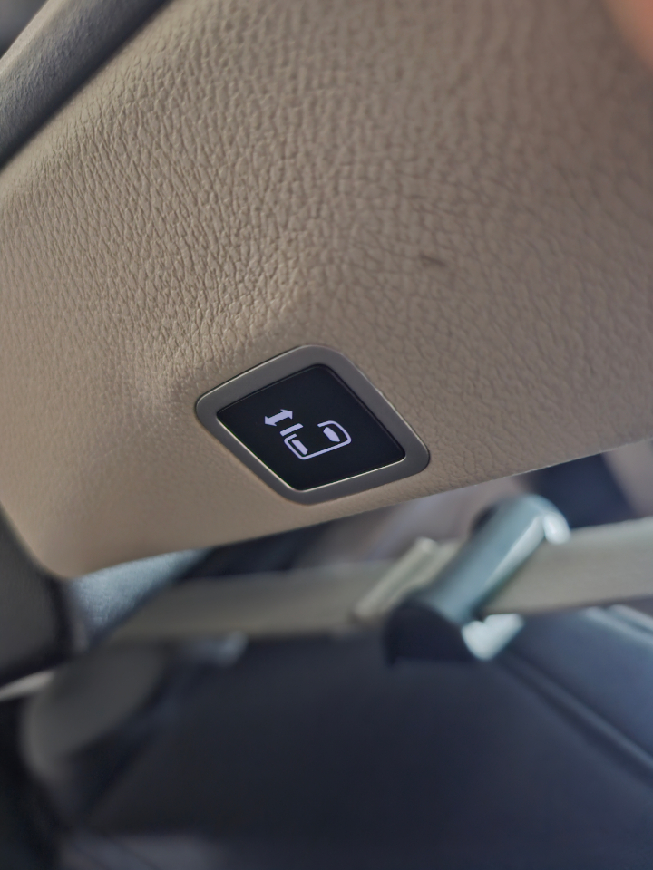 Chrysler Pacifica Touring FWD 2021