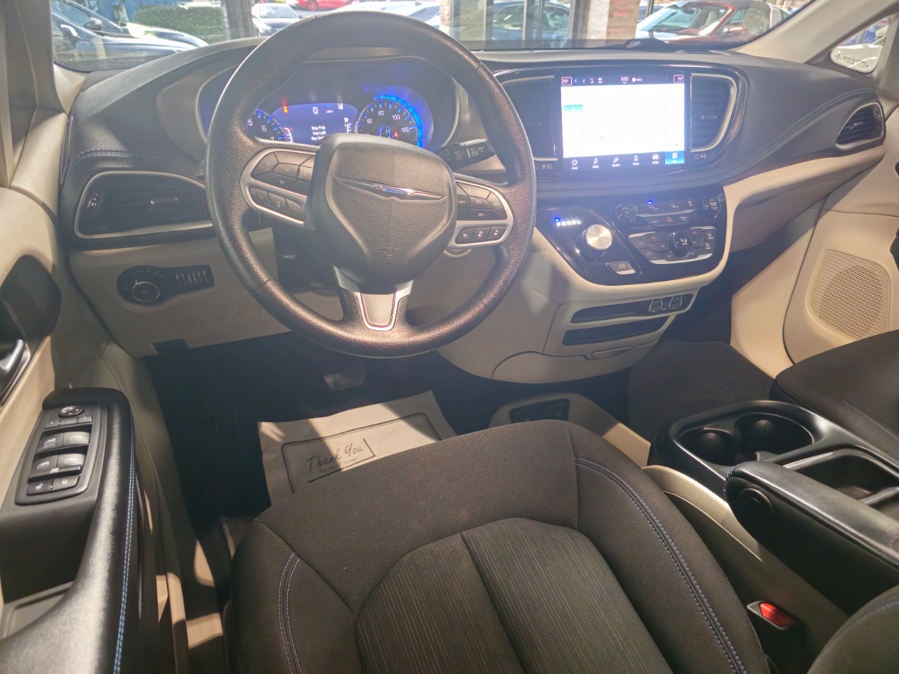 Chrysler Pacifica Touring FWD 2021