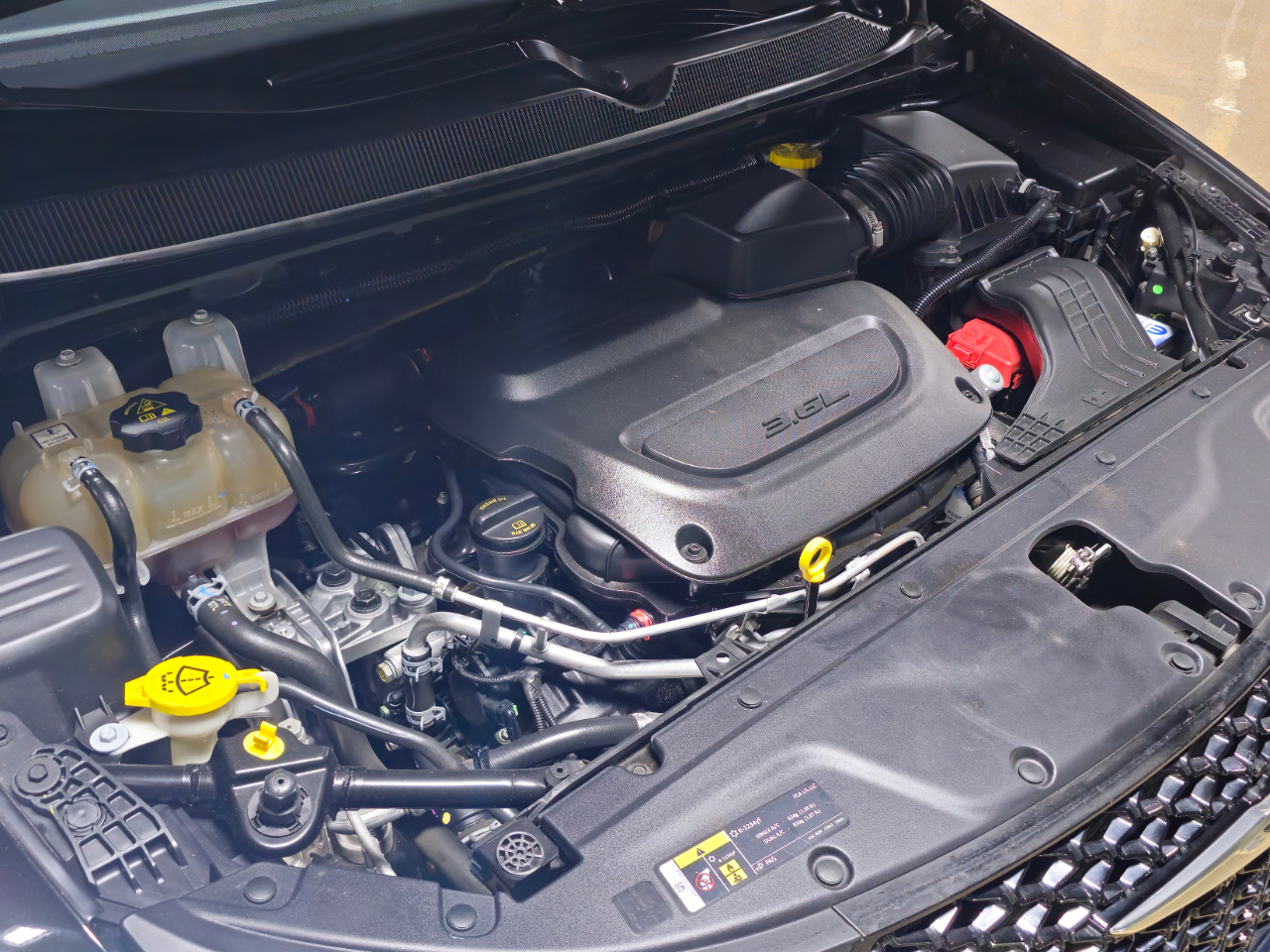 Chrysler Pacifica Touring FWD 2021