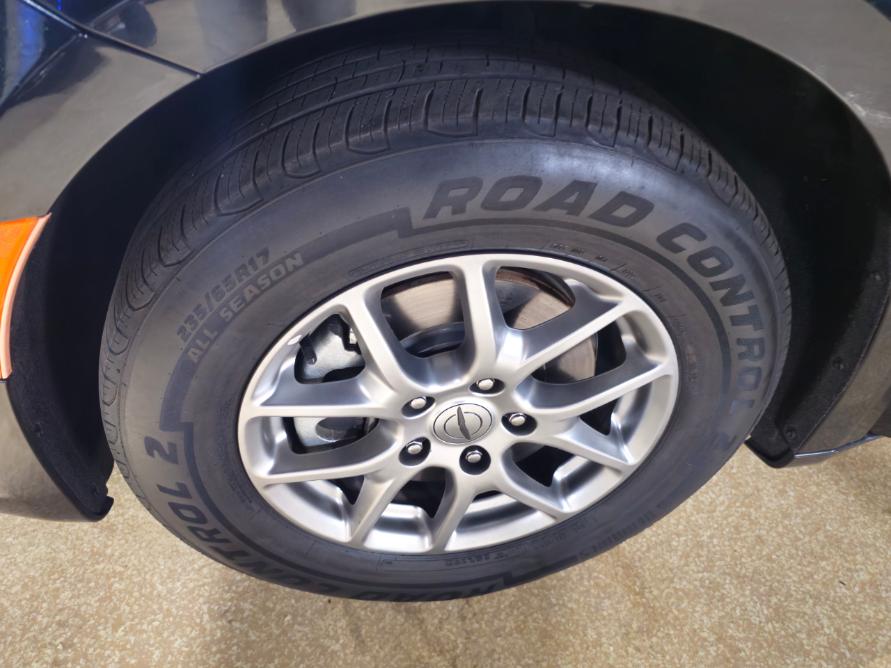 Chrysler Pacifica Touring FWD 2021