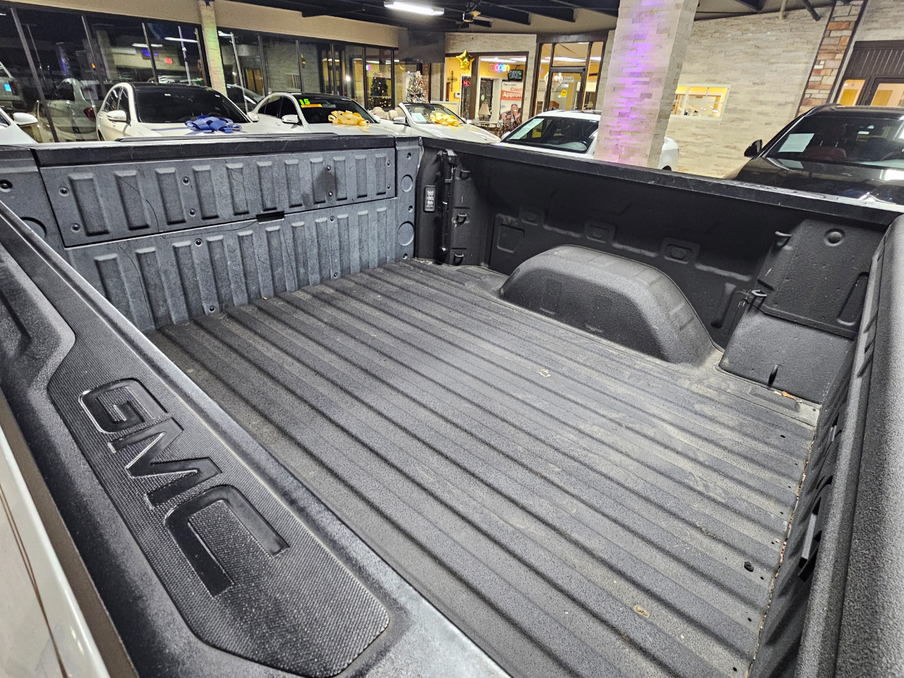 GMC Sierra 1500 4WD Crew Cab 147" SLT 2021