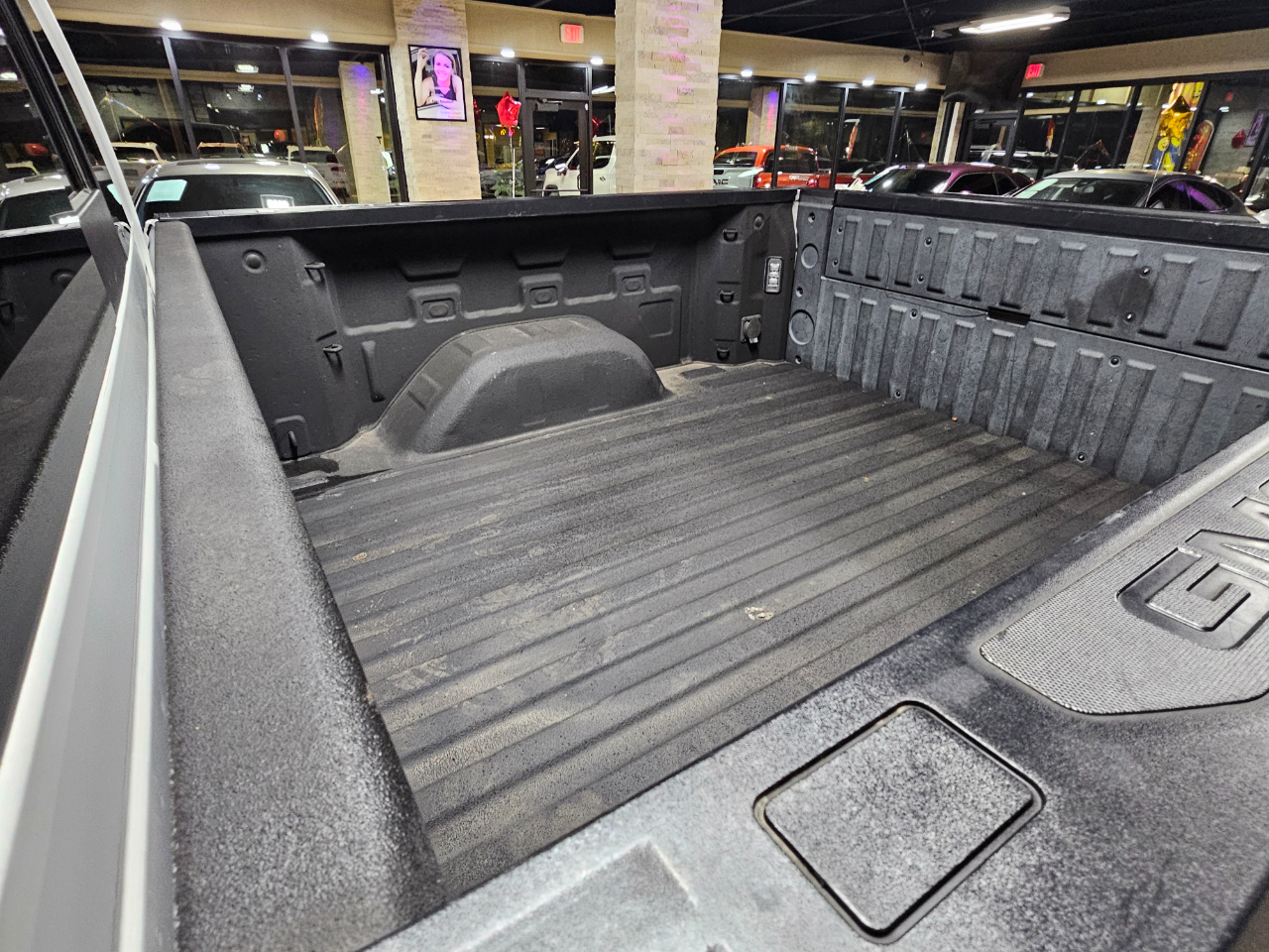 GMC Sierra 1500 4WD Crew Cab 147" SLT 2021