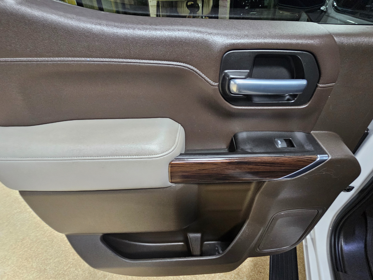 GMC Sierra 1500 4WD Crew Cab 147" SLT 2021