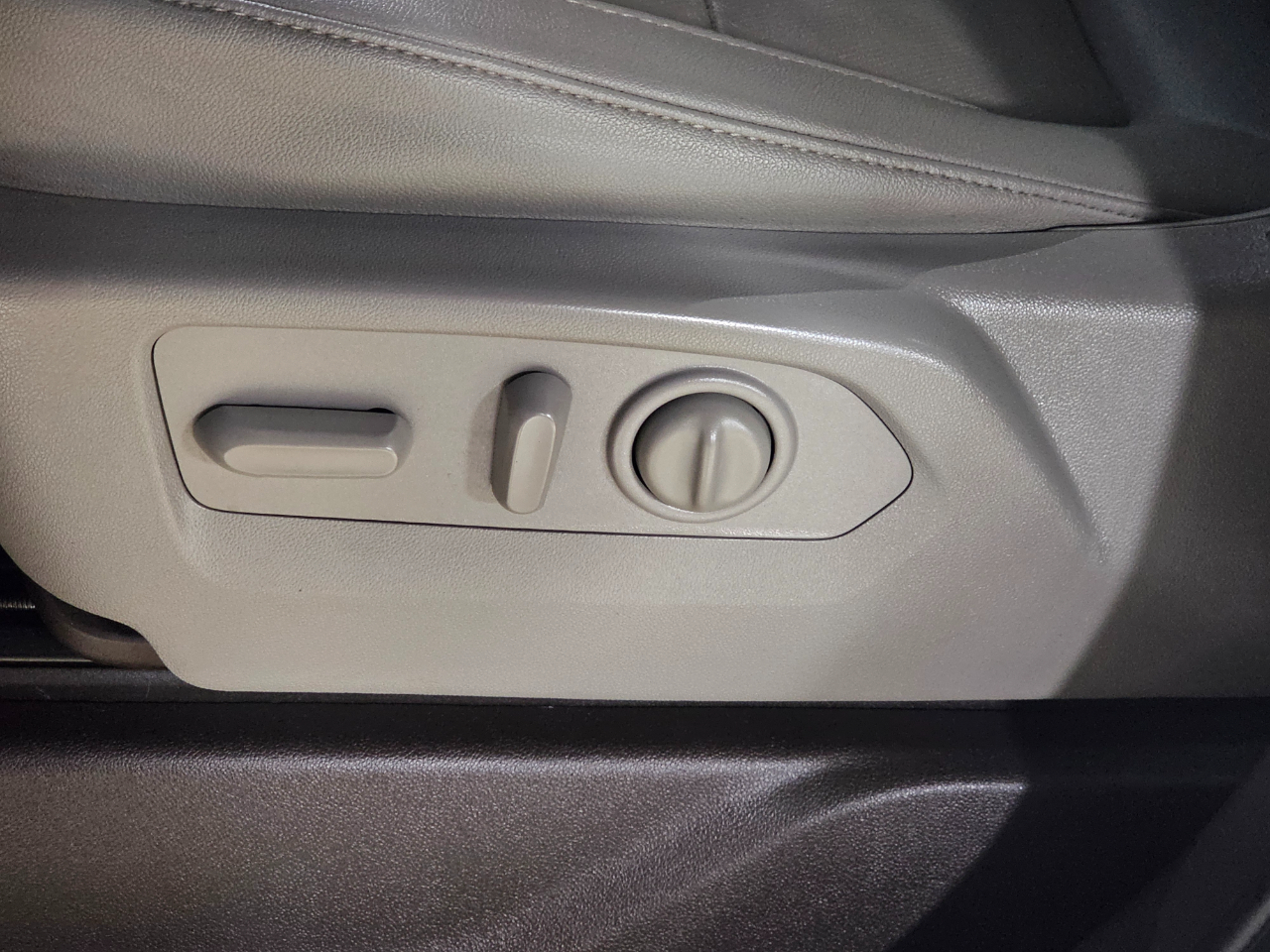 GMC Sierra 1500 4WD Crew Cab 147" SLT 2021