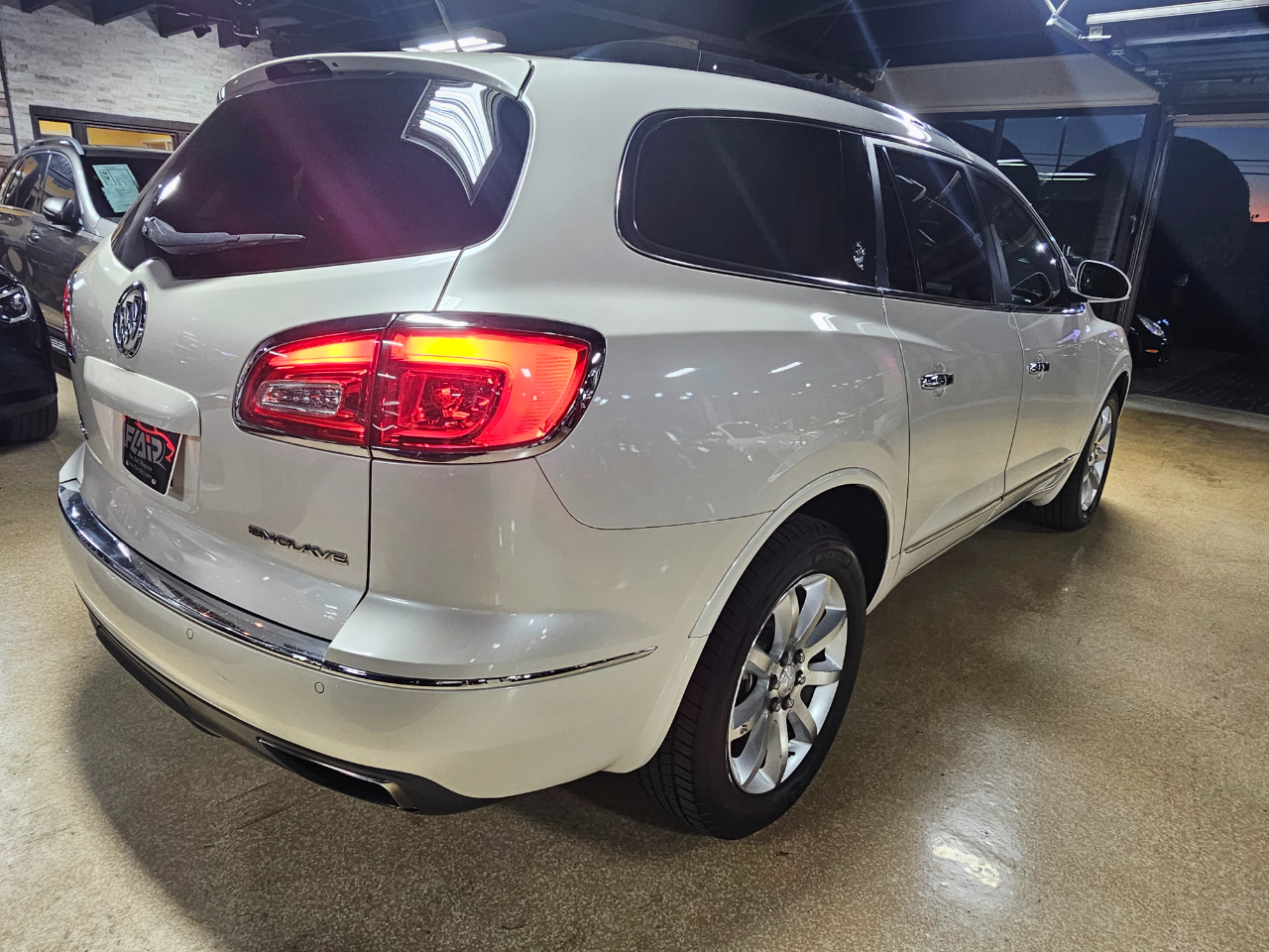 Buick Enclave FWD 4dr Premium 2014