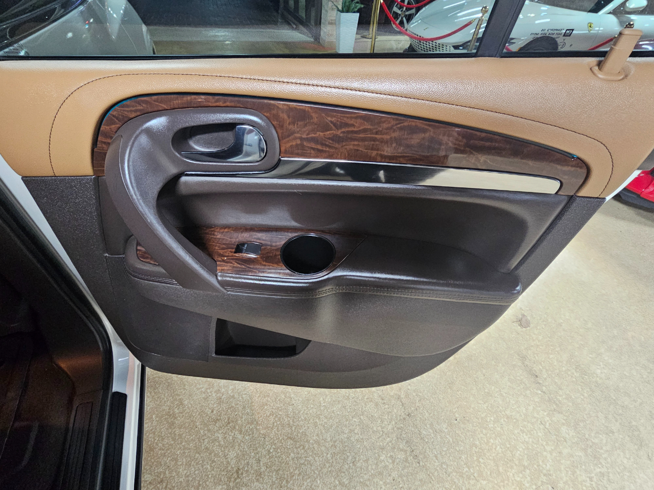 Buick Enclave FWD 4dr Premium 2014