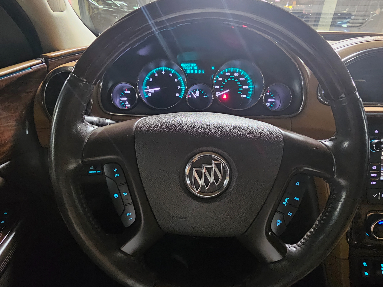 Buick Enclave FWD 4dr Premium 2014