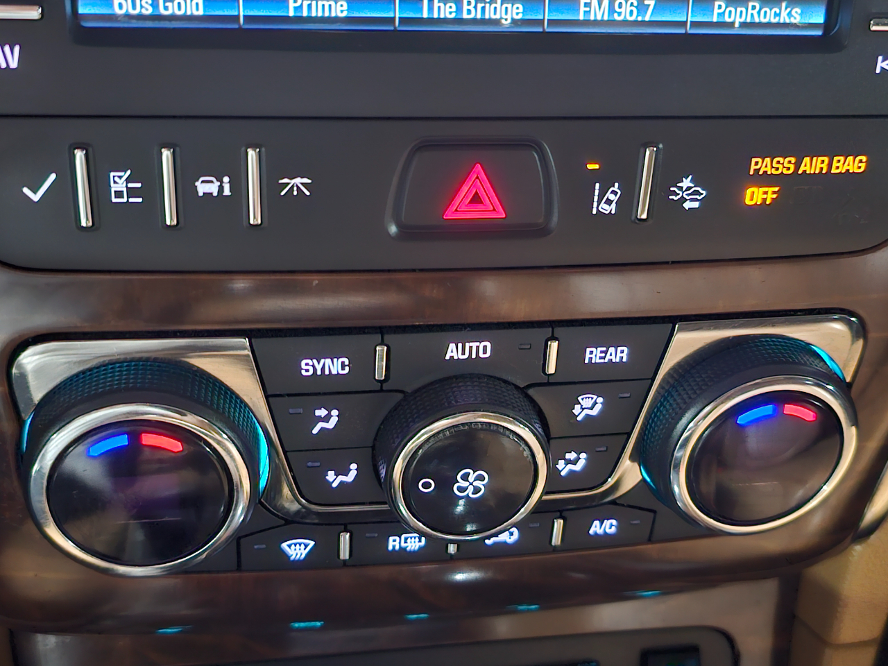 Buick Enclave FWD 4dr Premium 2014